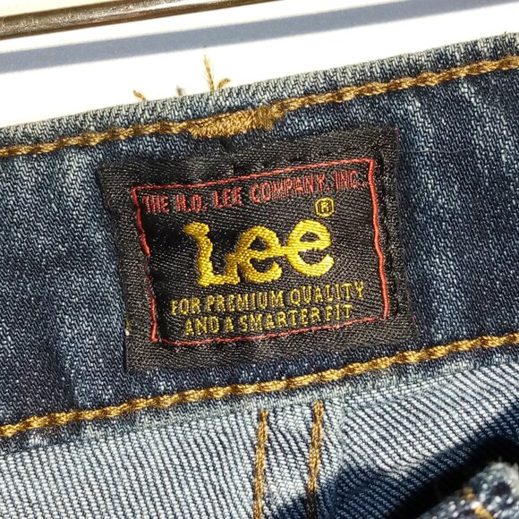 LEE Capri Jeans   womens  14M  NWT  Mid Rise  Stormy Lines  Stretch Denim - Picture 5 of 9